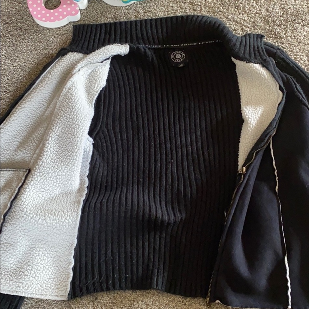 Black Jacket - Picture 3 of 4